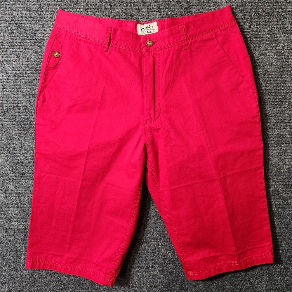 Hermès Red Bermuda Shorts Size 32